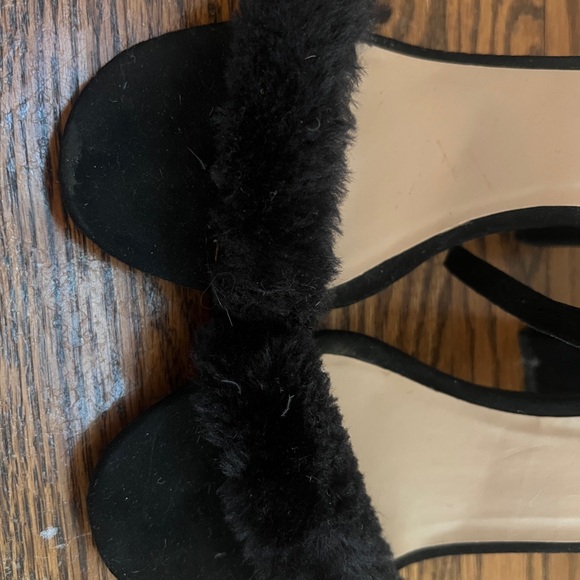 Forever 21 faux fur heels - Picture 4 of 5